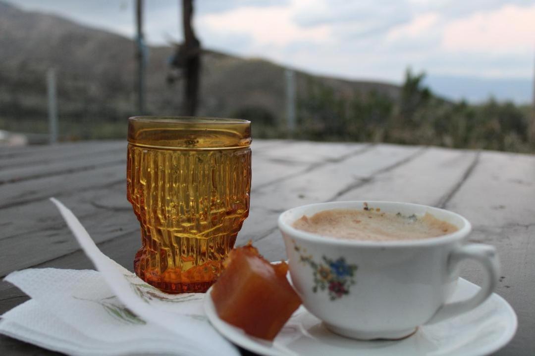 Traditional House Maria Holiday home Azoyiras